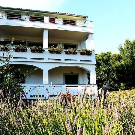Apartments Frgacic Baska  Luaran gambar