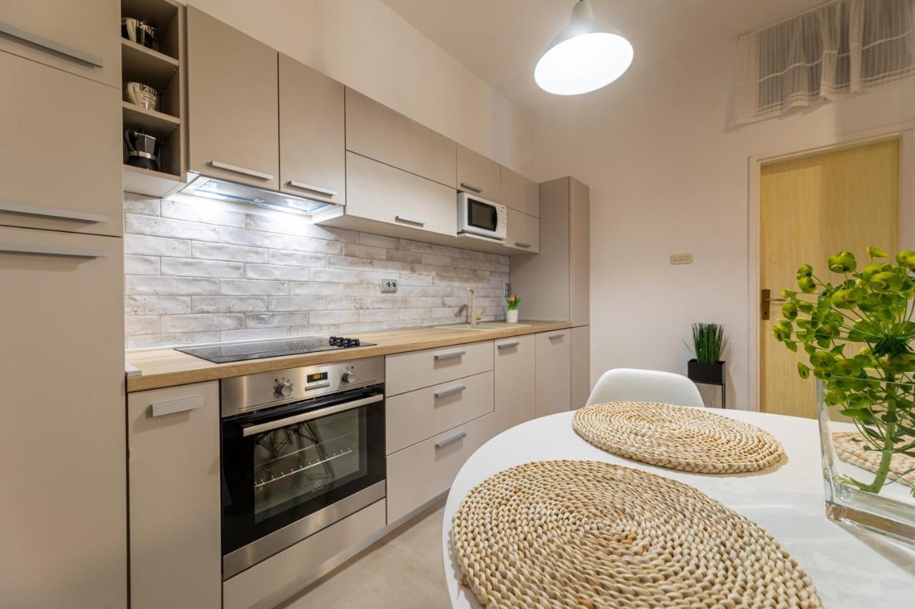Apartments Frgacic Baska  Luaran gambar