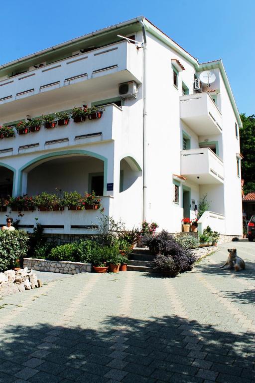 Apartments Frgacic Baska  Luaran gambar