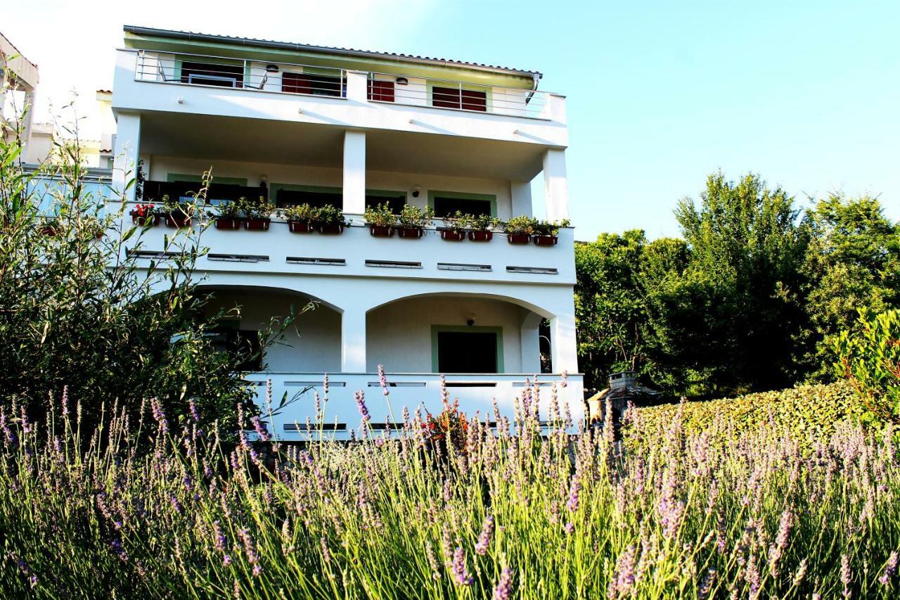 Apartments Frgacic Baska  Luaran gambar
