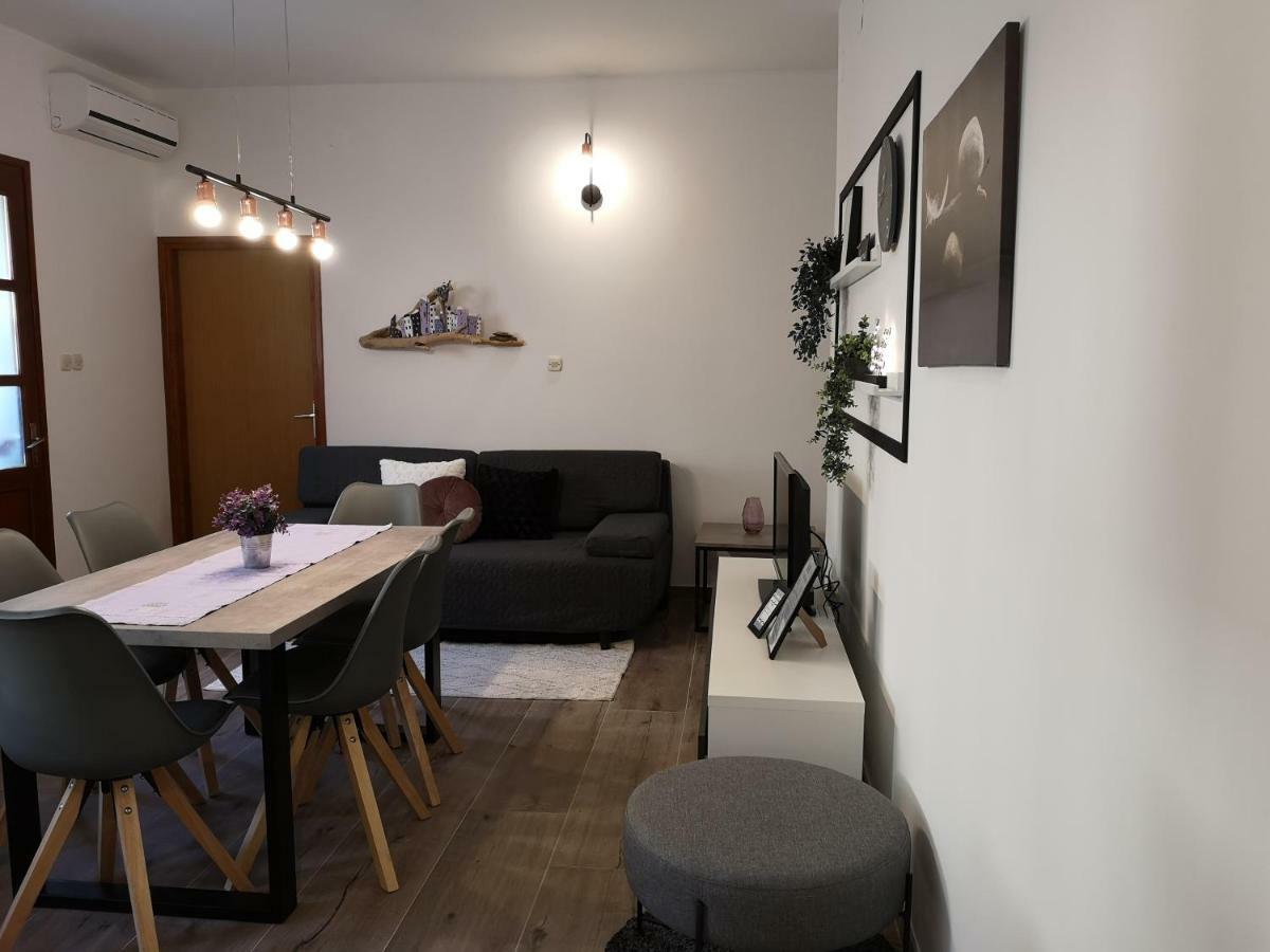 Apartments Frgacic Baska  Luaran gambar